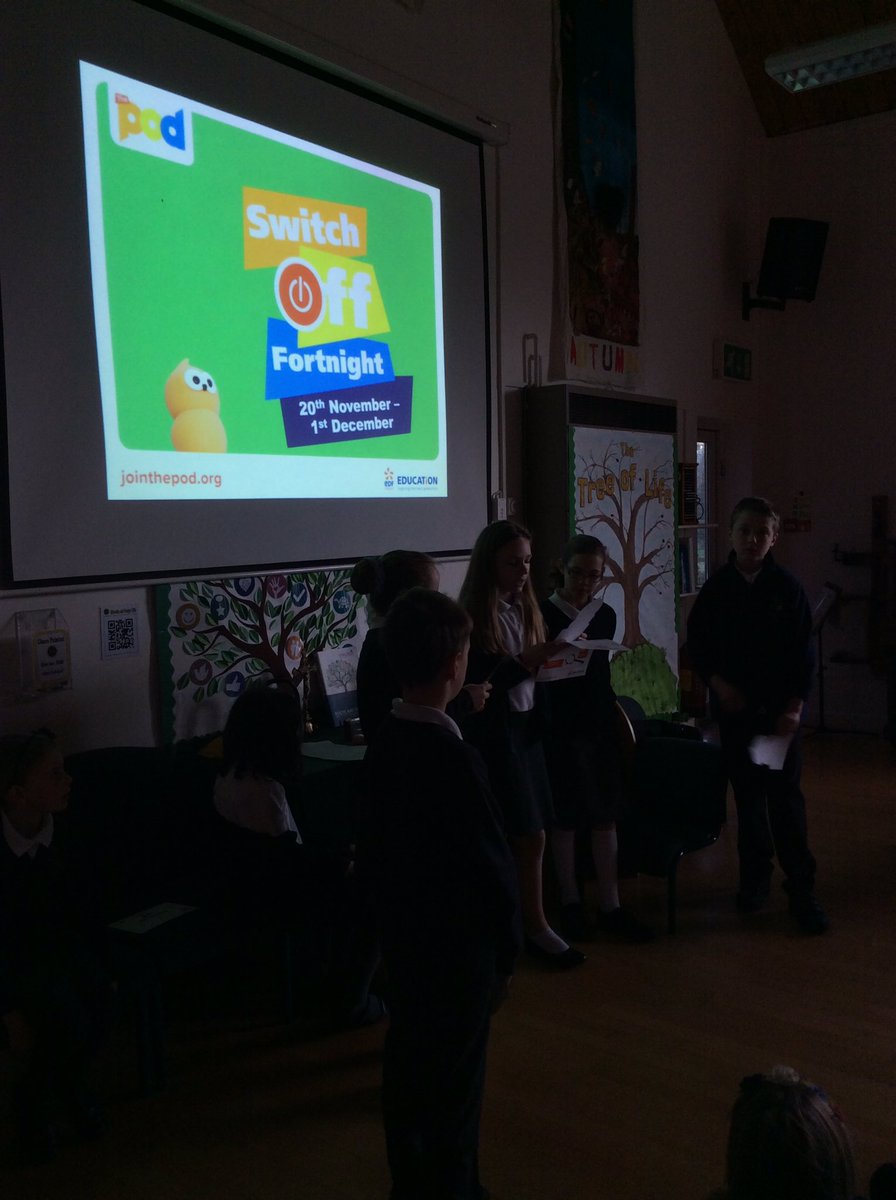 strettonsugwas's tweet photo. Today, some of the #eco committee led an Assembly on saving electricity for Switch Off Fortnight #sof2017 and exciting prizes were given out! https://t.co/u3dXPBp7Pn