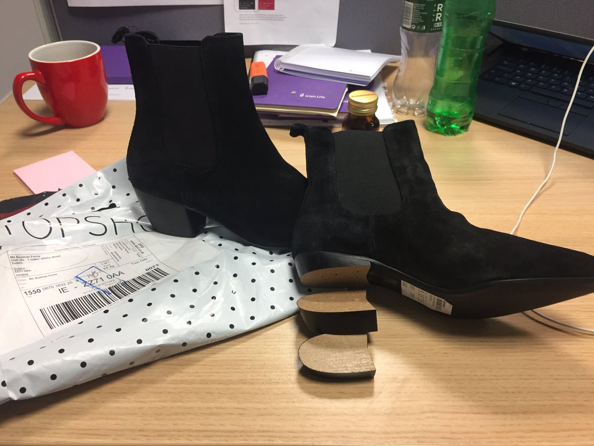 ShuvFerris's tweet photo. @TopshopHelp my new boots arrived but they seem more like an #ikea flatpack😢 https://t.co/yhUlT1RypS