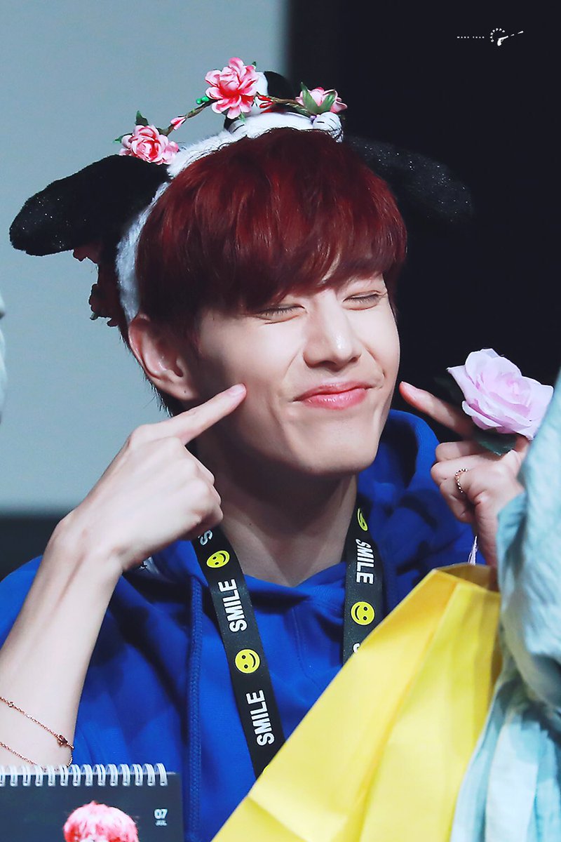 ganpppp's tweet photo. 너무귀여자냐 ㅠㅡㅜ   
#Mark  #마크 #GOT7 https://t.co/ZexMhIgJq3
