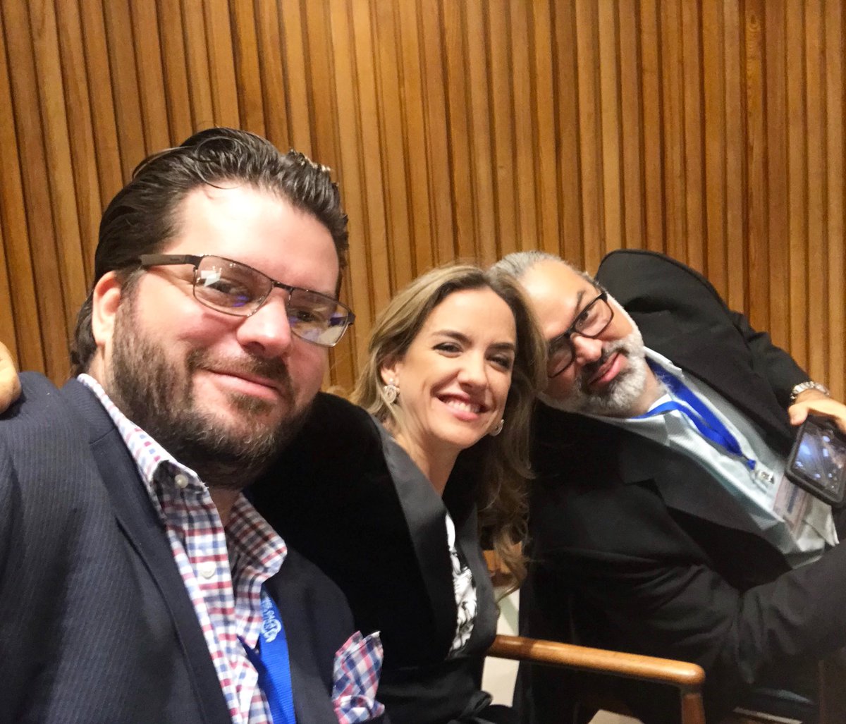 Mejor acompañada imposible!!! Me llena de ilusión  y orgullo vivir esta experiencia con mi hermano @chefjduarte quien expone minutos antes que yo. Es una  bendición tenerte a mi lado siempre❤️ gracias @memoplehn  #LIS2017 #AlianzasParaLaRegion <a href="/unitednations/">TB</a> @nacionesunidas