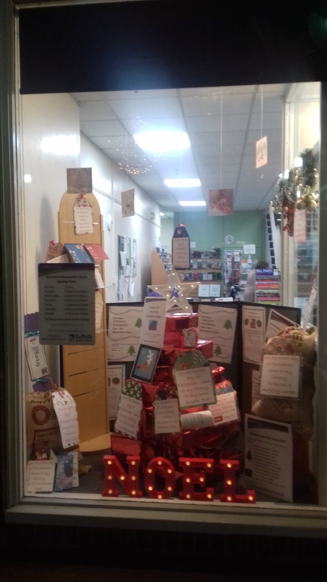 Here you go @forestheath @SuffolkLibrary <a href="/LoveNewmarket/">Love Newmarket</a> <a href="/GuineasShopping/">The Guineas Shopping</a>. Our #Christmas window display in all its splendour (if we do say so ourselves!) #12daysofchristmas with a #library twist. 🎅🎄