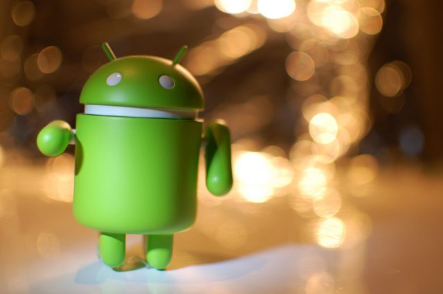 Fredzone's tweet photo. Android 8.1 Oreo se paye quelques nouveautés via la Developer Preview 2 https://t.co/8xvMkGGcmd https://t.co/uyHaiCBcio