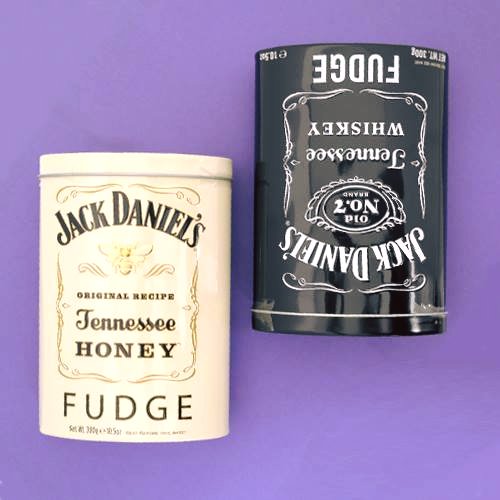 WorldwideCandy's tweet photo. Deliciously smooth hand made fudge with a generous helping of @JackDanielsUK #fudge #jackdaniels #yorkshireis https://t.co/GLUlyD8K4r