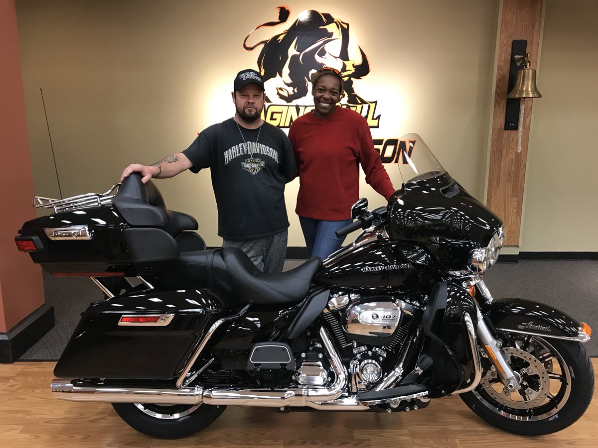 RagingBullHD's tweet photo. #AskBoone HowTo #LiveYourLegend and #Rollout on your #DreamMachine today! https://t.co/1lJaXveUr6
