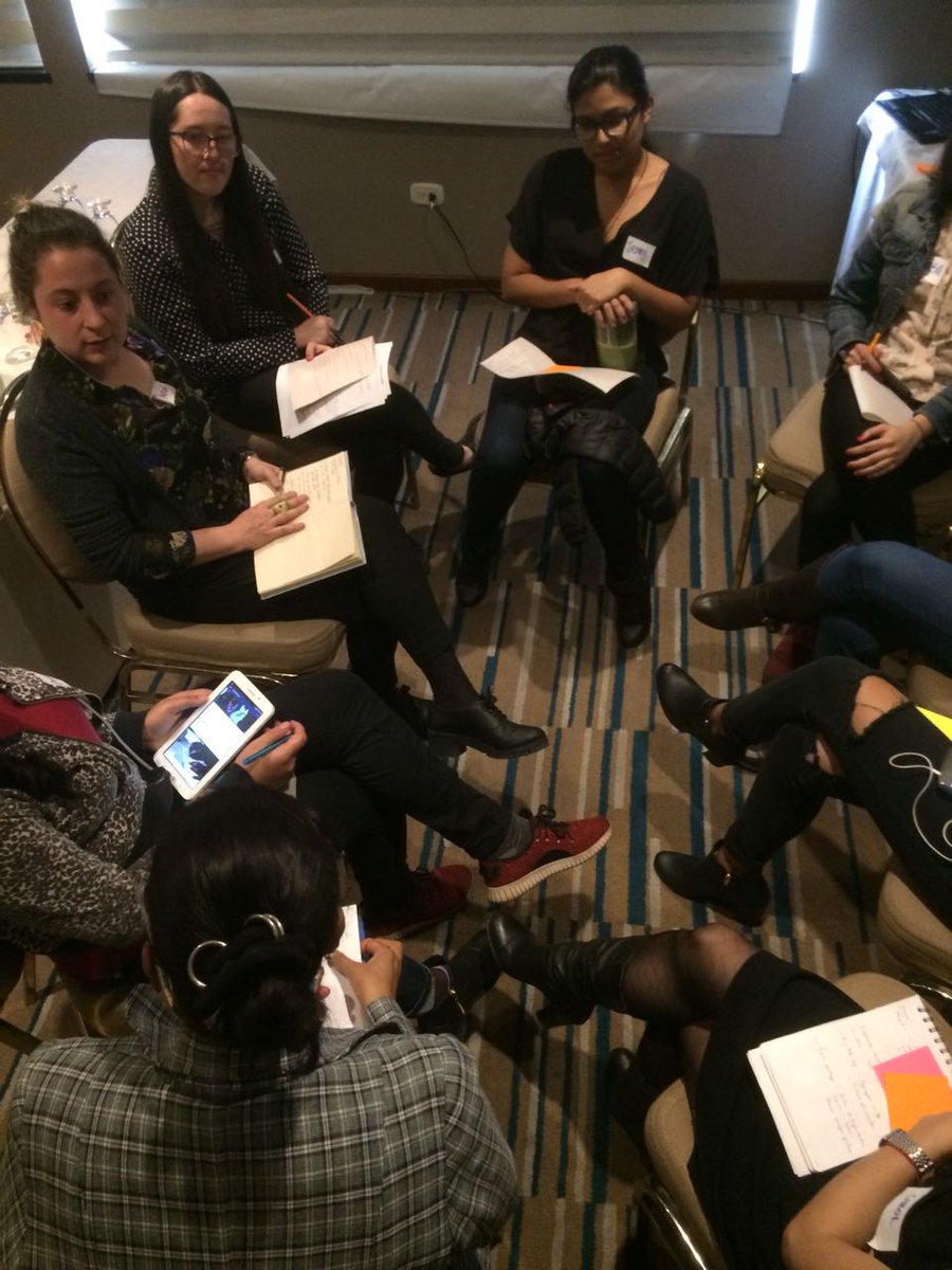 FundaCapital's tweet photo. Hoy estamos realizando un testeo de nuestras herramientas digitales EduChef y #Tonces con jóvenes del programa @JovenesAccionCo de @ProsperidadCol https://t.co/POjEKIbOpi