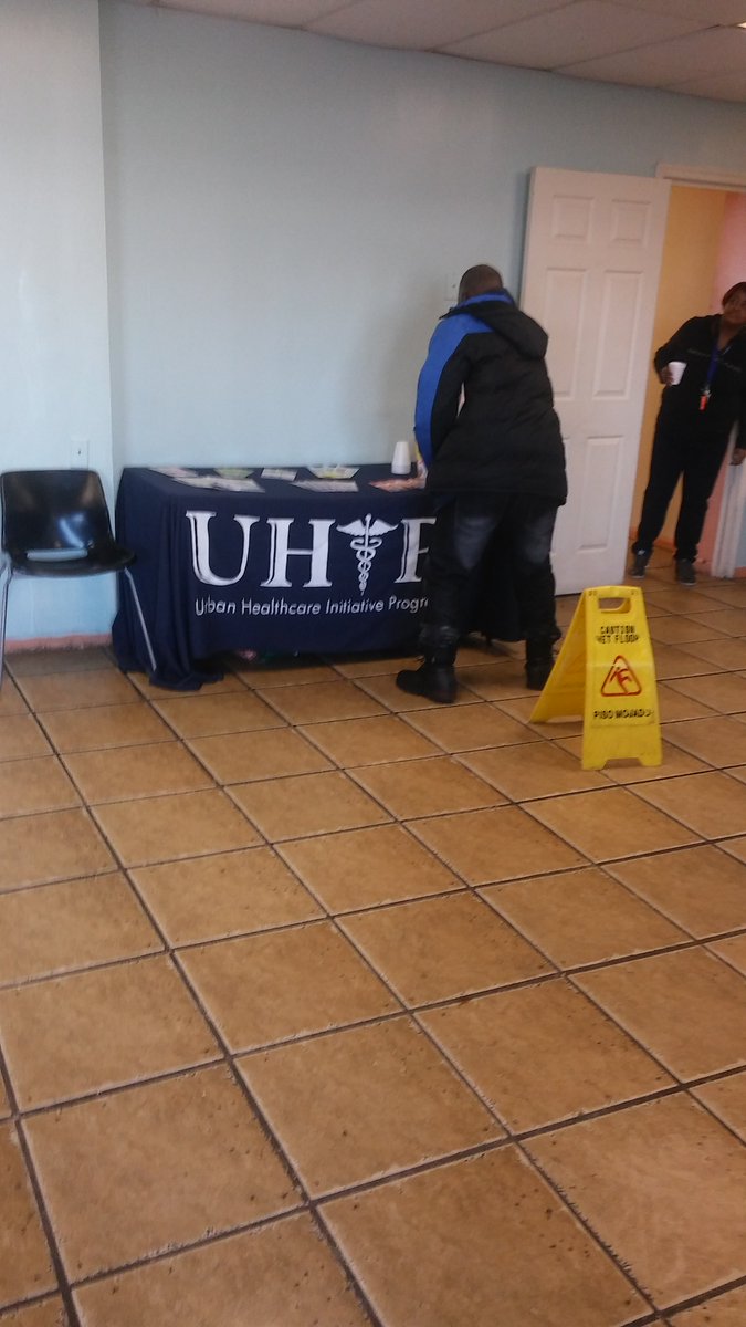 UHIPNJ's tweet photo. THIS WEEK! #UHIP was at #NewHorizonsBehavioralCenter in #Newark, #NewJersey, hosting #EvelynFuertes of @WholeCitiesFnd &amp; their #LetsTalkFood Program. Evelyn spoke about #UHIP's #FourPillarsOfHealth. Great event!  #KnowledgeIsPower #healthyeating #eatbetter #health https://t.co/Acpk1PQQDH