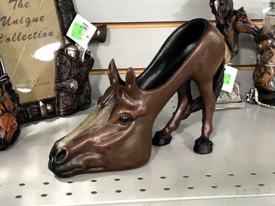 punkypeggy's tweet image. #PresentedWithoutComment