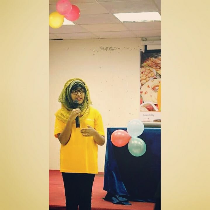 Alifzara's tweet photo. When delivering speech is everything 💞💞 Throwback to Pitha Utshob this yearr!!! https://t.co/MRJBIEJBhT