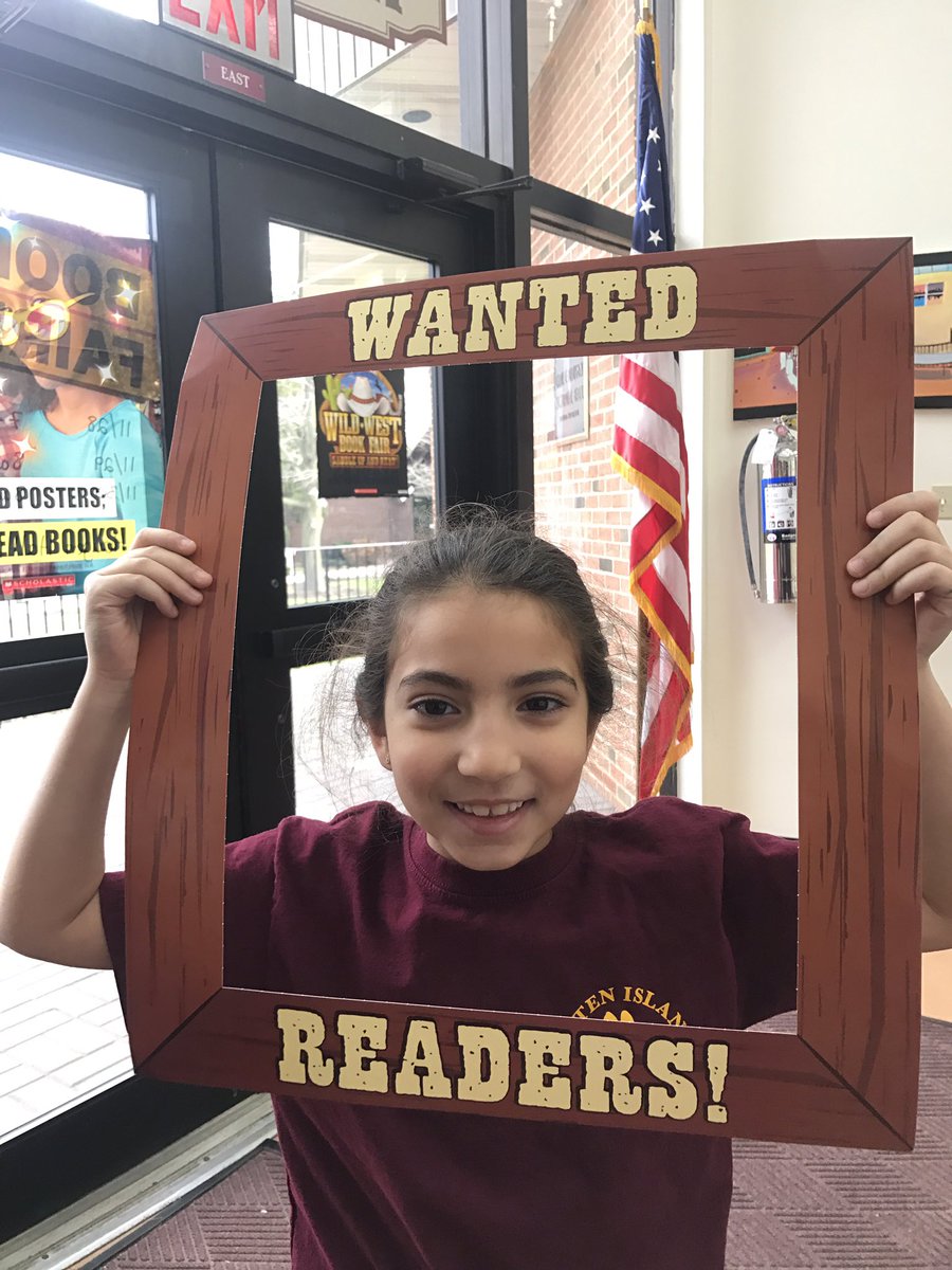 SIA_Lib's tweet photo. #grade1 is wanted for reading at the book fair! @SI_Academy https://t.co/mF16om9sKl