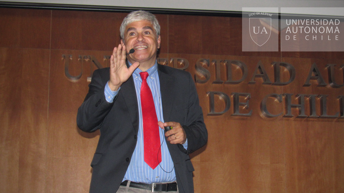 autonomadechile's tweet photo. 🔹 El carismático @nicolaslarrain nos contó en #WedChile que "Para emprender debes diferenciarte y tener un atributo que apele a lo emocional" #UAutónoma https://t.co/IfU5fTNe23