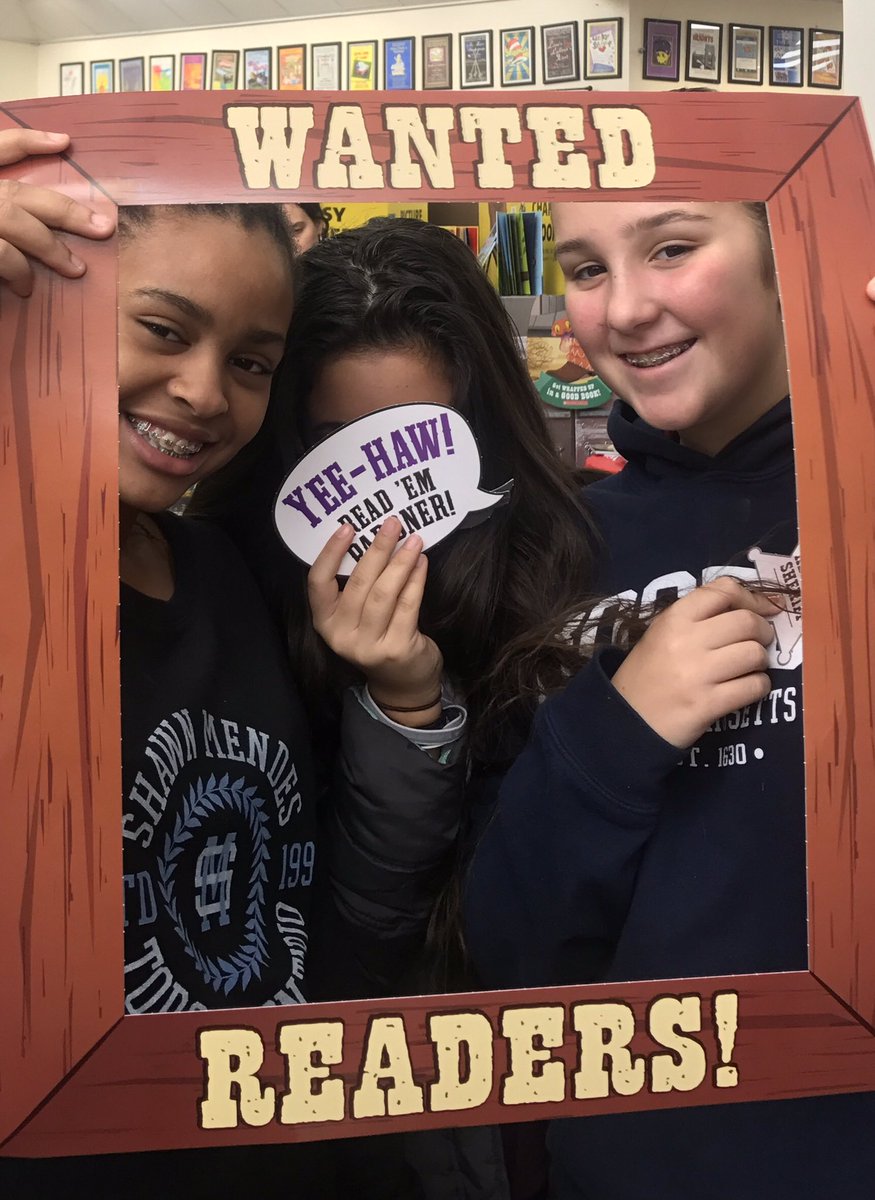 SIA_Lib's tweet photo. #grade7 visits the Wild West! @SI_Academy https://t.co/ErPtoT1qiF