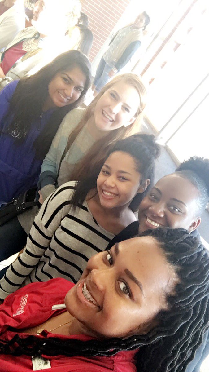 ReddieAshlee's tweet photo. Lady Badgers attending HSU Girls Stem Conference. #reddiestemgirls #stem #hsu #collegeandcareerreddie #ahsccr https://t.co/vhfOVyztJl