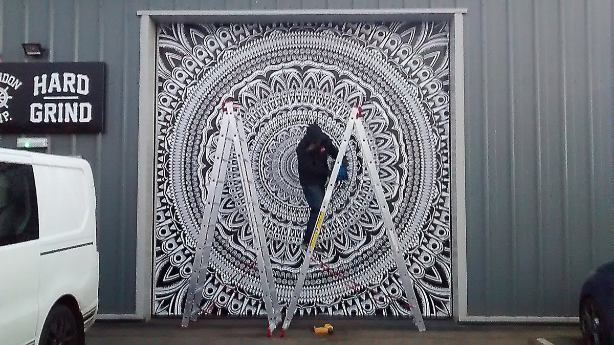 And that's what 173 square foot of madness looks like! Something very different with a door wrap for @hardgrind__