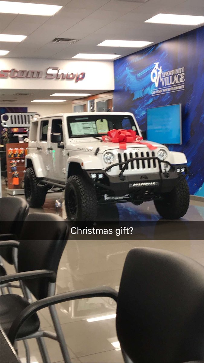 Lilabelly's tweet photo. Update: I sell Jeeps now 🤓 https://t.co/8gcDGEBaSd