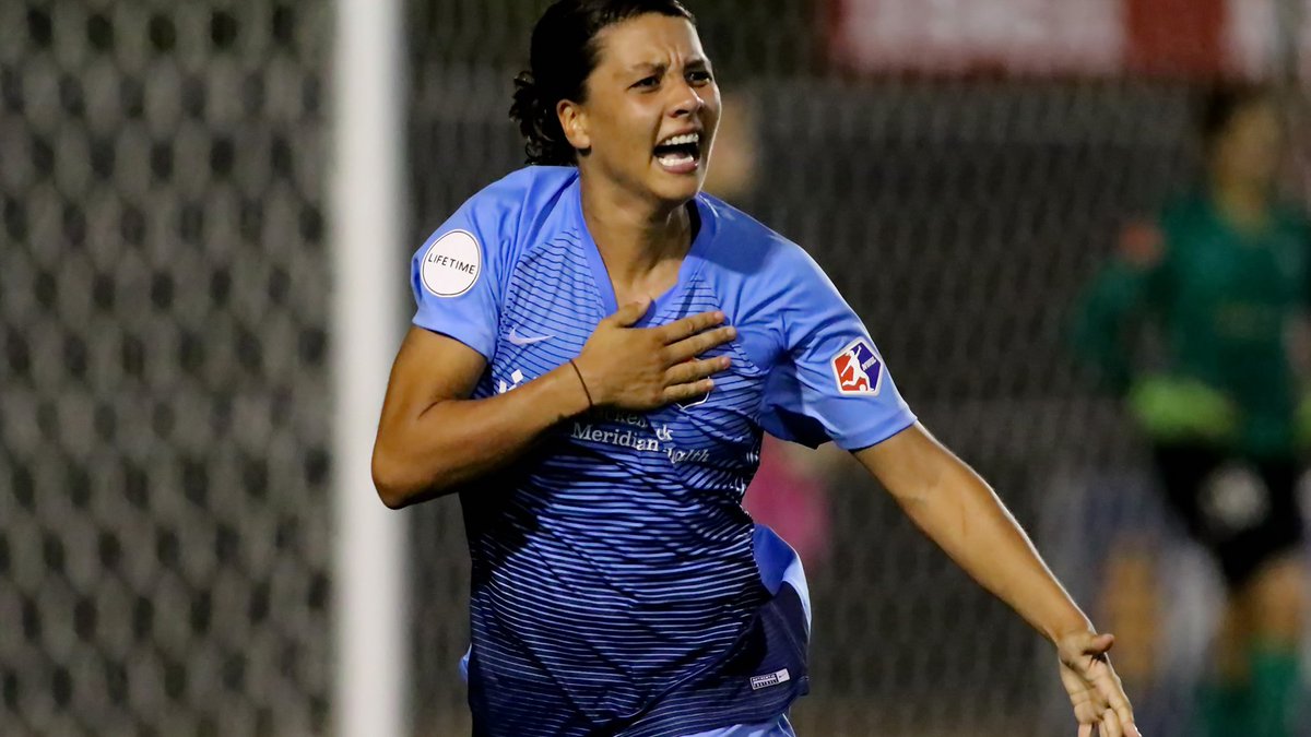 Kerr Grabs More Hardware - empireofsoccer.com/kerr-grabs-mor… - <a href="/tomslater18/">Tom Slater</a> #SamKerr #NWSL #SkyBlueFC