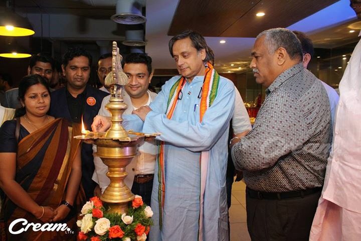 MPTrivandrum's tweet photo. Inaugurating the Launch Of @BarbequeNation in Trivandrum.
Photo Credits #CreamLife
#BBQNation|#MPThiruvananthapuram https://t.co/Q8fQKGkg0I