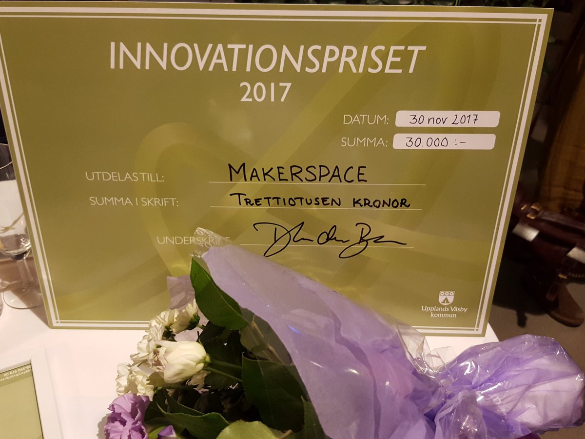 Yay - vi vann! Makerspace vann årets Innovationspris i Upplands Väsby! #makerskola #väsby