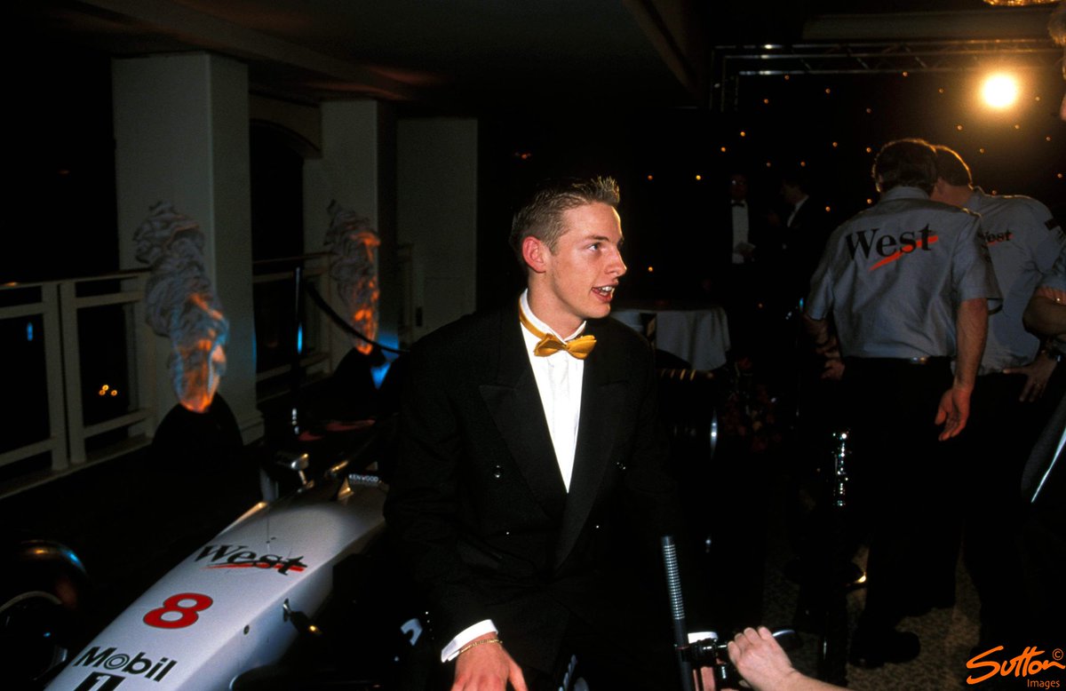 MSI_Images's tweet photo. Jenson Button winning the McLaren Autosport Young Driver of the Year Award at the 1998 Autosport Awards

Tune in to this years Autosport Awards live on @MotorsportTV_UK this Sunday from 8:30PM (GMT) on TV (Sky 447 / Virgin 545) and online #AutosportAwards17 https://t.co/WYFqGBbyvJ