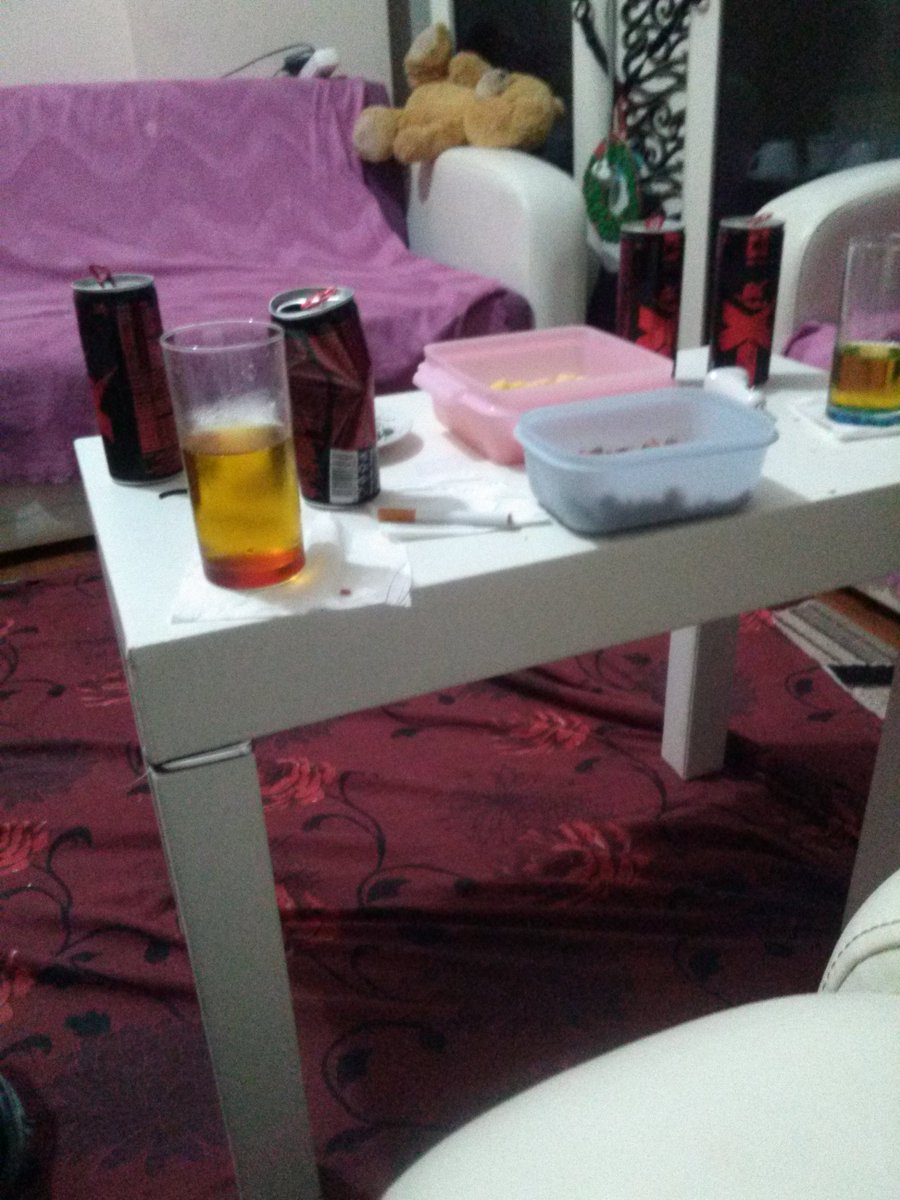 Votka redbull buyrun eslik edin...