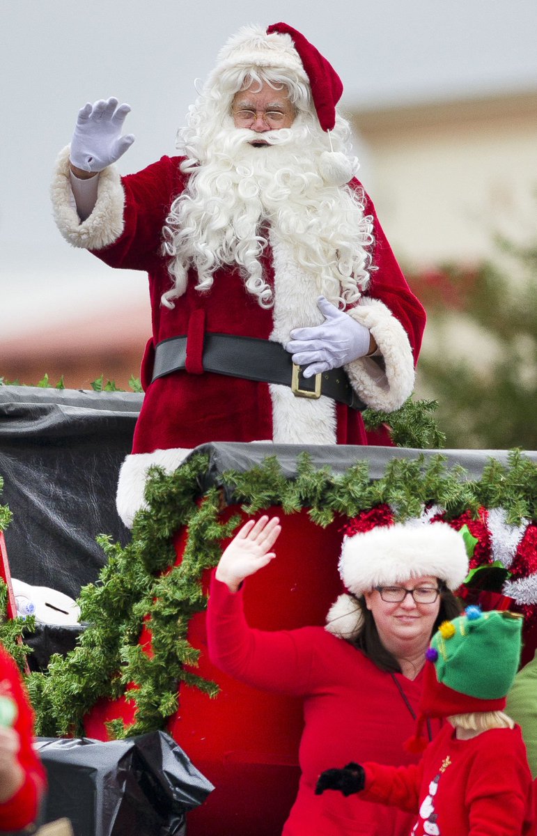 theeagle's tweet photo. Bryan-College Station Christmas Parade won't be deterred by rainy forecast; Event will follow its traditional route Sunday starting at 2 p.m. @CityofCS @CityofBryan 
https://t.co/1xQrfU2bDX https://t.co/Ub7sgnhqBe
