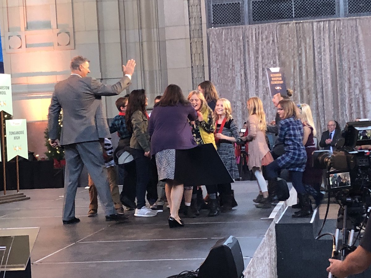 TuckerTm's tweet photo. Congrats to @LIBERTYSCHOOLS Math Mania team for winning the @BOTBKC Guardian Award ($10K). #STEM #LPSleads #ScienceCityKC #BurnsMcDonnell #LoveMOSchools https://t.co/nm3exVDbW0