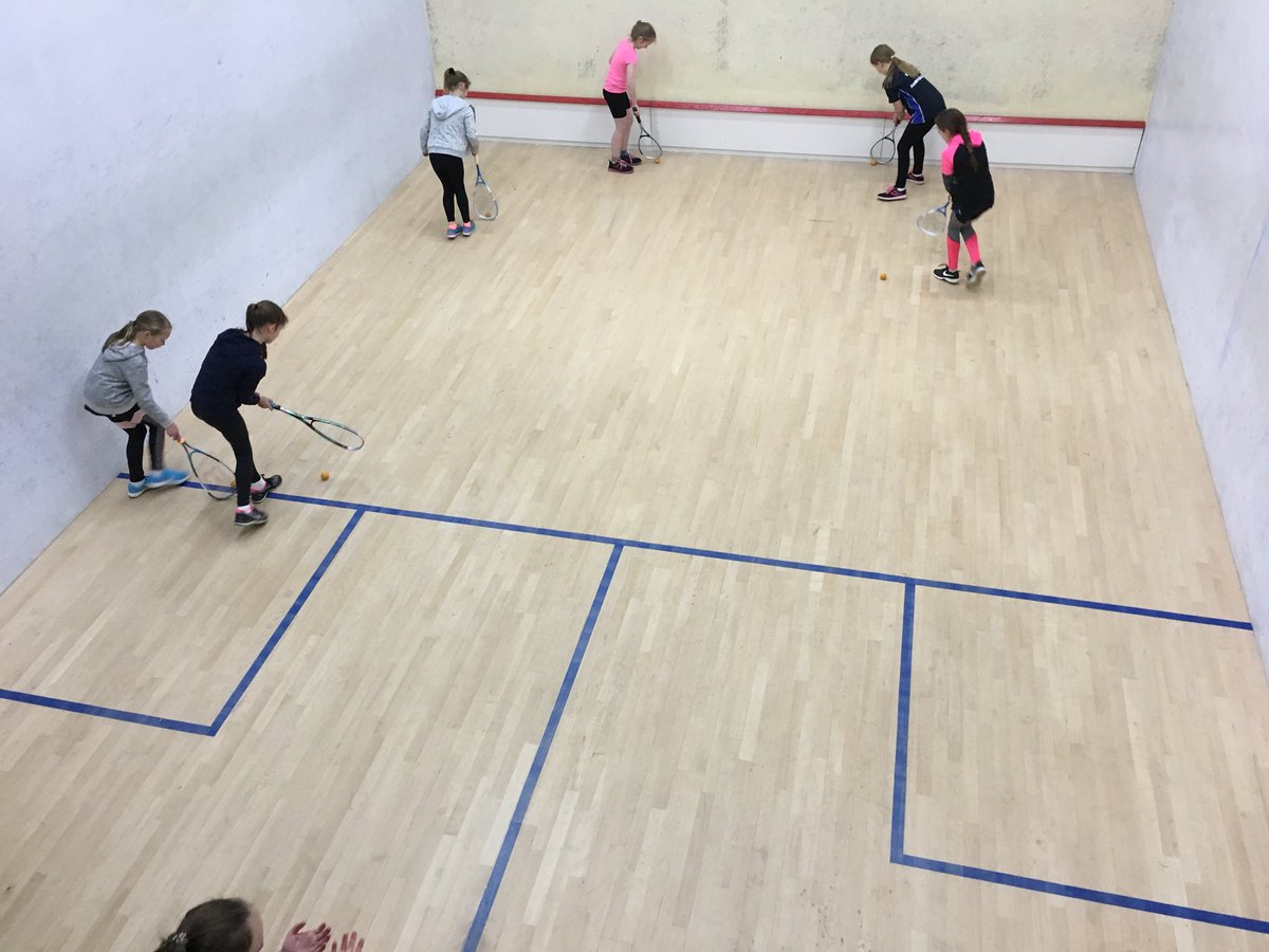 brockwelljunior's tweet photo. Have fun and trying new sports at the #squashfest @ChesterfieldSSP @ActiveDerbys @YourSchoolGames https://t.co/0cQeeIjj0I