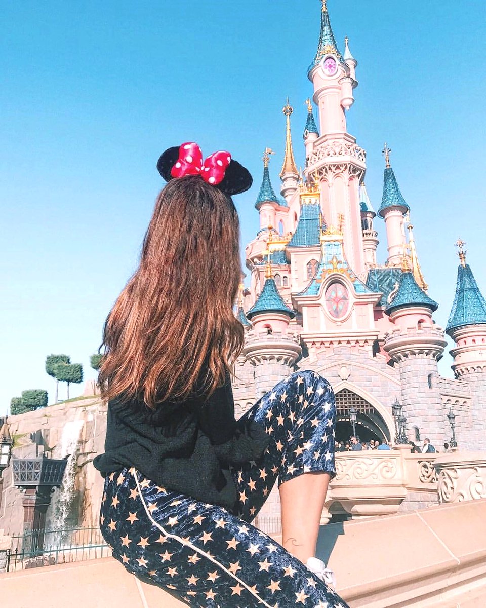 waistedangels's tweet photo. We were invited to Disneyland Paris to celebrate their 25th anniversary ✨✨ Check out our stories to read more about this magical experience 💕 #WHIHeart #disneyland25thanniversary #disneylandparis https://t.co/78eLa7UyVO