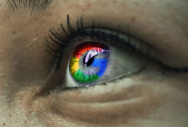 Fredzone's tweet photo. Google est attaqué par des utilisateurs d’iPhone https://t.co/6FpZYdL8NM https://t.co/W0hjtvCQ9q
