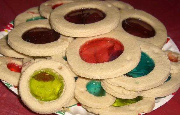 *Baking Stained Glass cookies for Daddy and Bingo Night* <a href="/RevWhite_/">Rev. Tom White</a> <a href="/WilsonWhiteBT/">Wilson White</a>