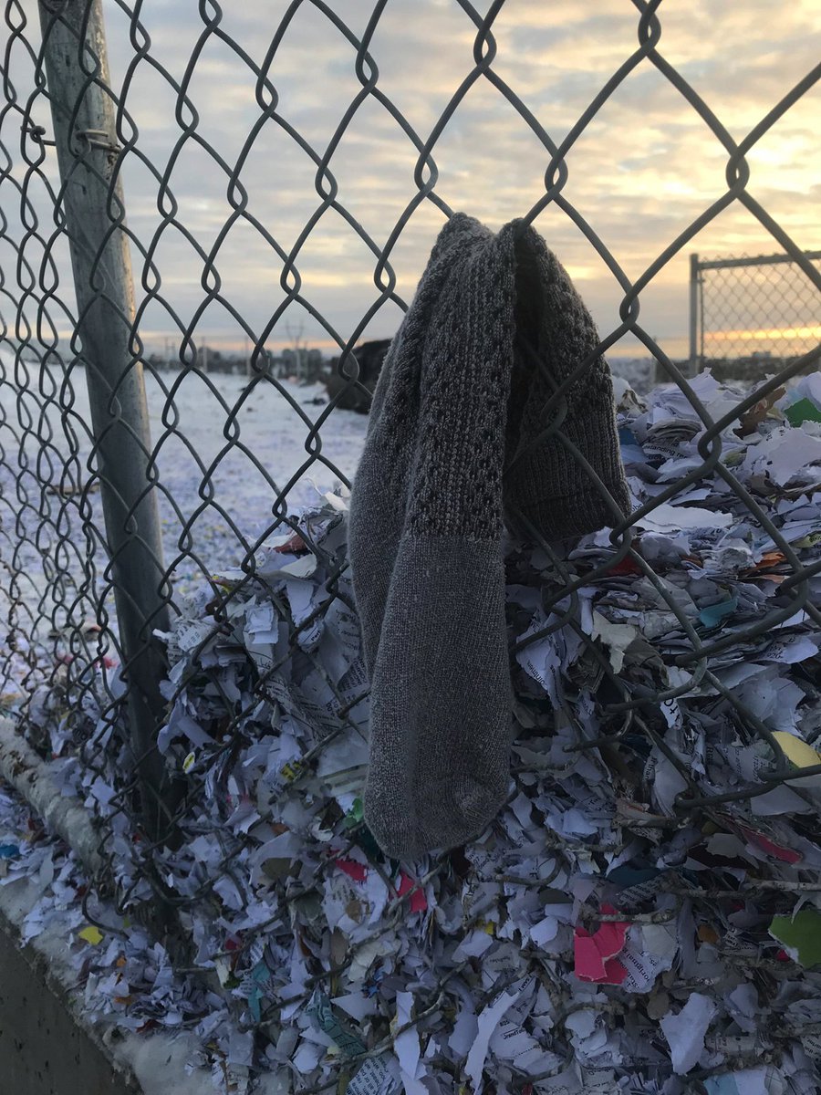EcologyNorth's tweet photo. #keepyoursockson ! If you have 100% cotton or wool socks, sure, toss 'em into the green bin. But nylon & polyester blends can take over 40 years to compost! Try mending your socks before tossing them anywhere. #compostnotcompost @OurYellowknife https://t.co/mWfn5AjwKo