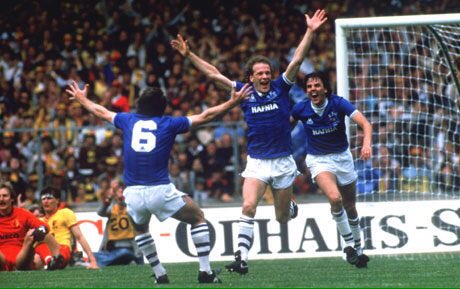 Happy Birthday to former Blues Andy Gray &    