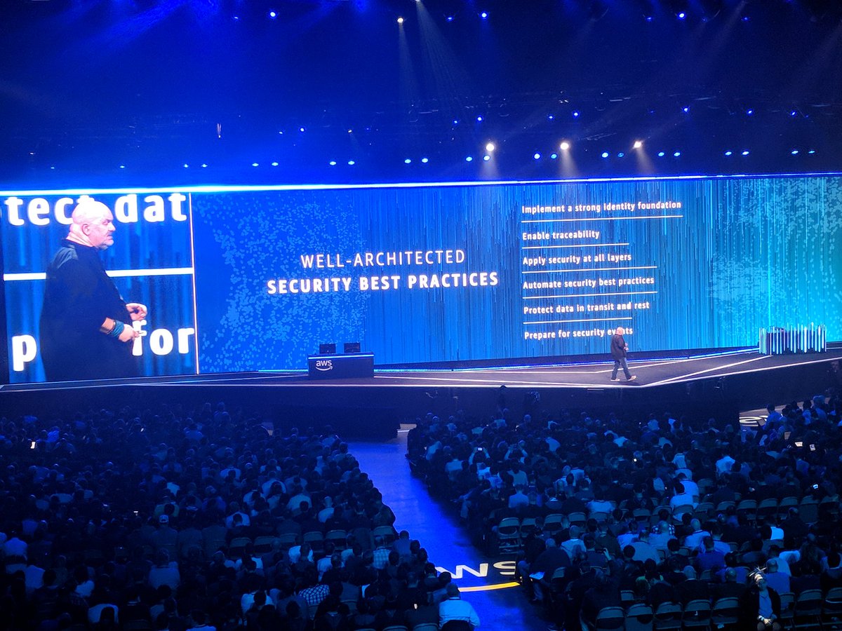 FlorianKaiser5's tweet photo. Security comes first...Werner Vogels Keynote at #AWSreinvent2017 @VINTIN_GmbH https://t.co/BAJpdkhv0x