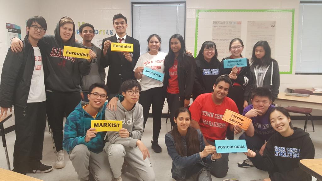 Ms_KKrishna's tweet photo. ENG4U class explores perspective in Frankenstein in Lit Crit Rumble. Friends again after a fierce battle! @TCPHSUpdates #communicators #thinkers https://t.co/siXd9GBVS0