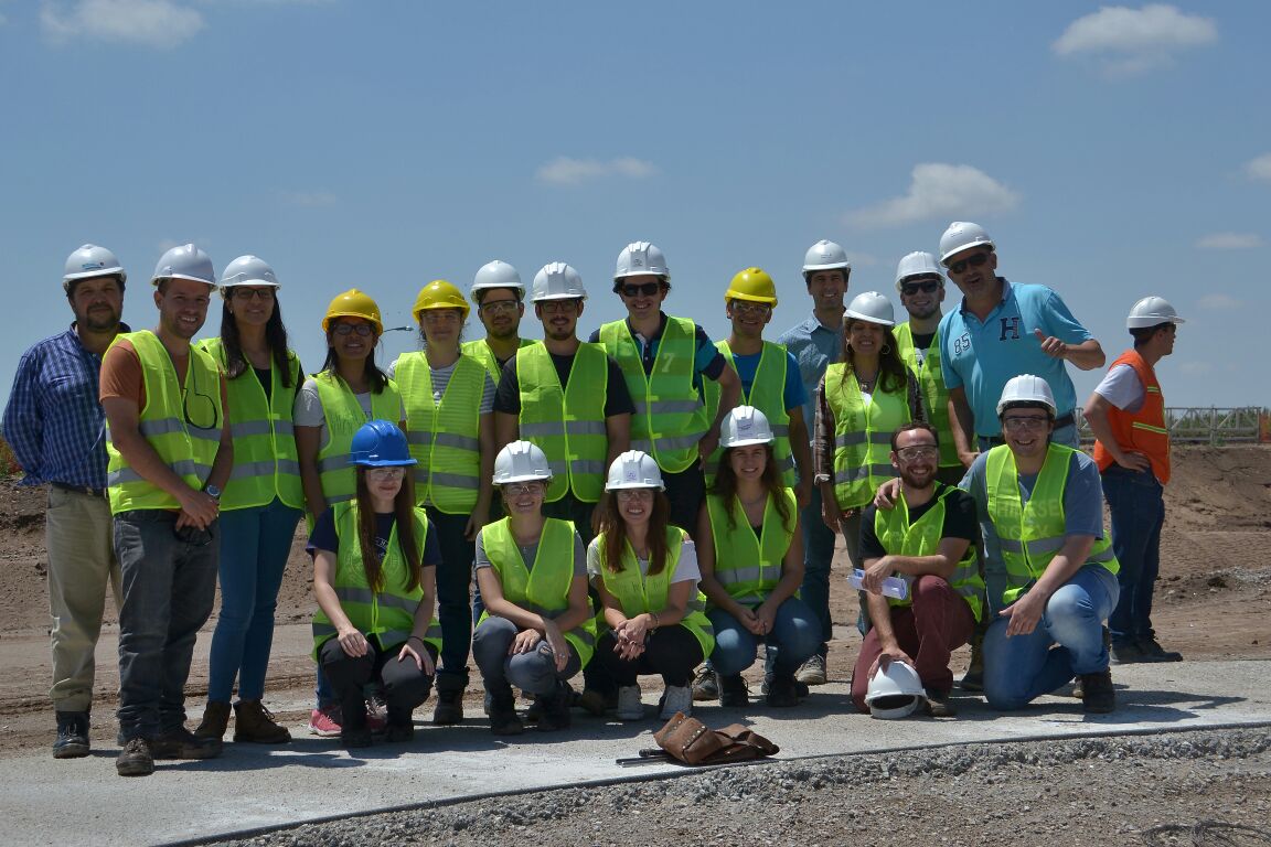 ObrasMinSP's tweet photo. Alumnos de 4° y 5° año de Ingeniería Civil de @unc_cordoba y #UTNCba visitaron la obra de ampliación de la Planta Depuradora de Líquidos Cloacales Bajo Grande.
Esta obra es una de las más importantes de la Provincia de #Córdoba en materia de saneamiento cloacal. https://t.co/29Ed2dct8Y