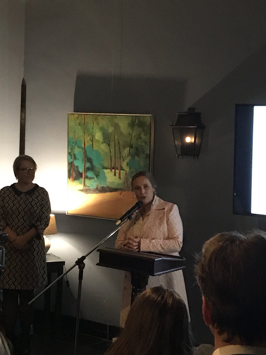 Nu bij afscheid van <a href="/Tonjann/">Wendelien Tönjann</a> als wethouder <a href="/VVDOegstgeest/">VVD Oegstgeest</a>. Mooie gemeende toespraken. Verdiend!