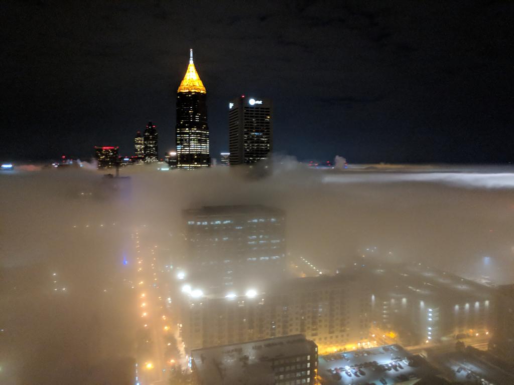 GeorgiaPics's tweet image. The fog is Atlanta last night was scary.