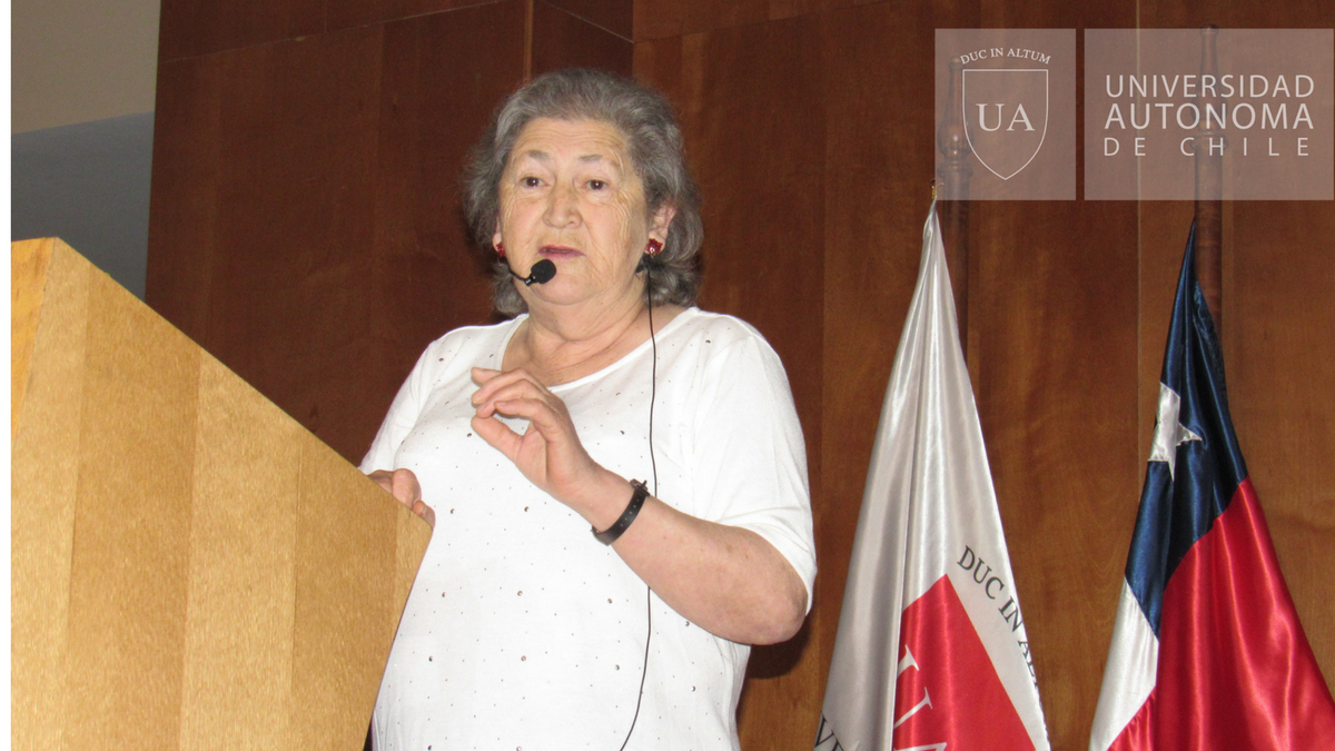 autonomadechile's tweet photo. "Las cosas no pueden llegar solas, hay que  ganárselas con trabajo; eso hay que enseñárselo a los jóvenes" Agustina Gómez, la exitosa empresaria dueña del restorant "Doña Tina" en #WEDChile #UAutónoma https://t.co/BYxXgjUxA1