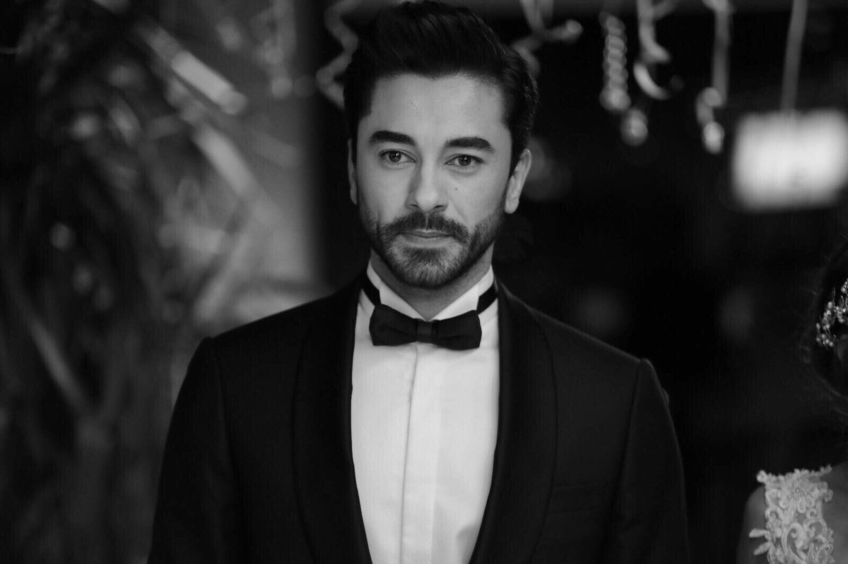 kalpatisitv's tweet photo. Damat dediğin ... #KalpAtışı yarın akşam saat 20.00' de #showtv 'de! #mfyapım #GökhanAlkan https://t.co/TNy5dj5KgI