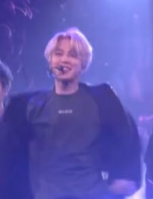 7_mimi71013's tweet photo. #방탄소년단 #BTS #BTSxDNA #jimin #jungkook #TheEllenShow @BTS_twt @TheEllenShow 웃는 거 넘 귀엽고 이쁘잖아💕 https://t.co/dMA7UilgF3