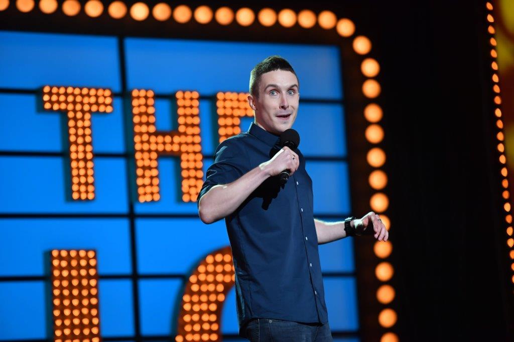 LarryDeanComedy's tweet photo. Tonight I'm on BB2 doing Live At The Apollo. I'm on with two of the nicest and funniest comedians, Sara Pascoe and Gary Delaney. The BBC2 showing is the shorter version, full version will be out later (don't know what date yet). Hope you enjoy it! https://t.co/0TpfbqXiOf