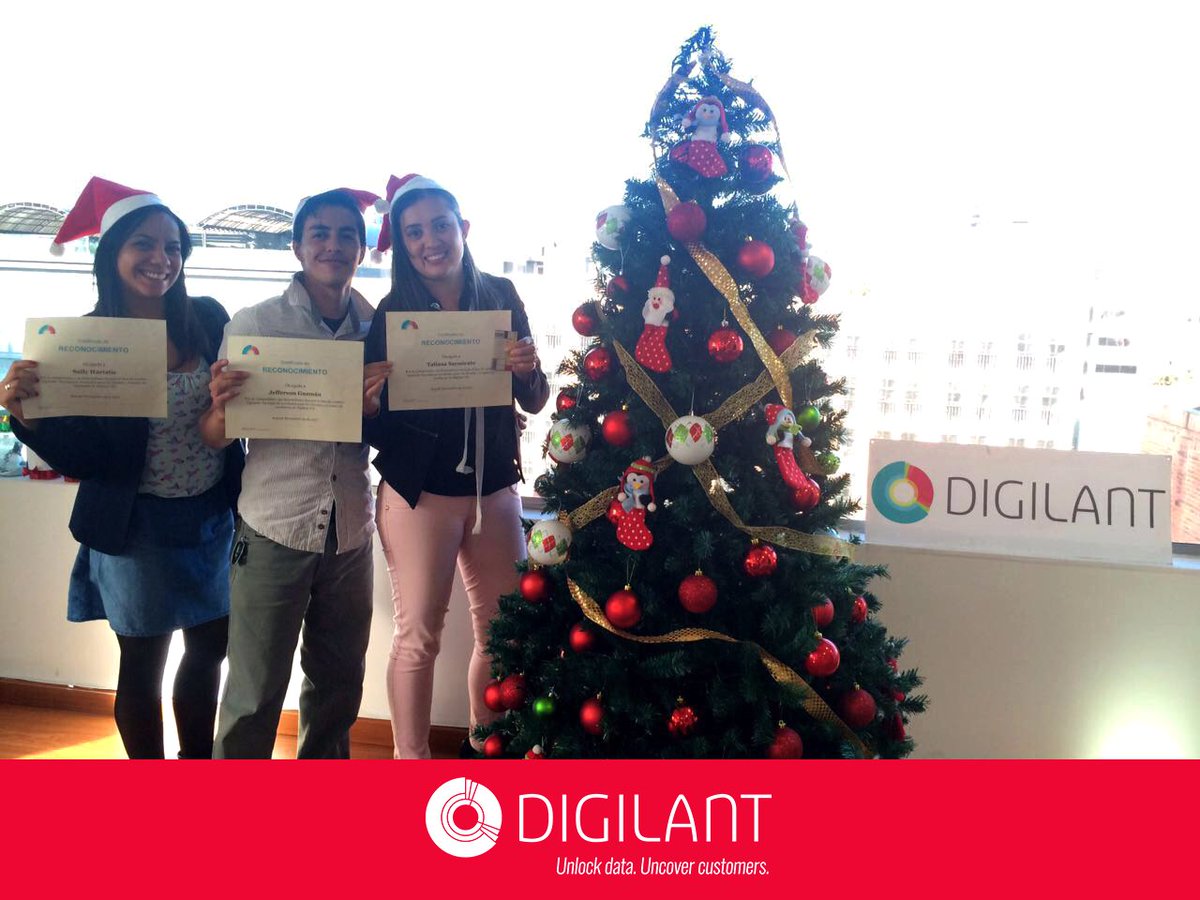 Digilant_CO's tweet photo. Los miembros de nuestro Centro de Excelencia recibieron un reconocimiento por su compromiso y dedicación ¡¡Muchas felicidades!! 🇨🇴 🎉🎄 https://t.co/u5oUun06gA