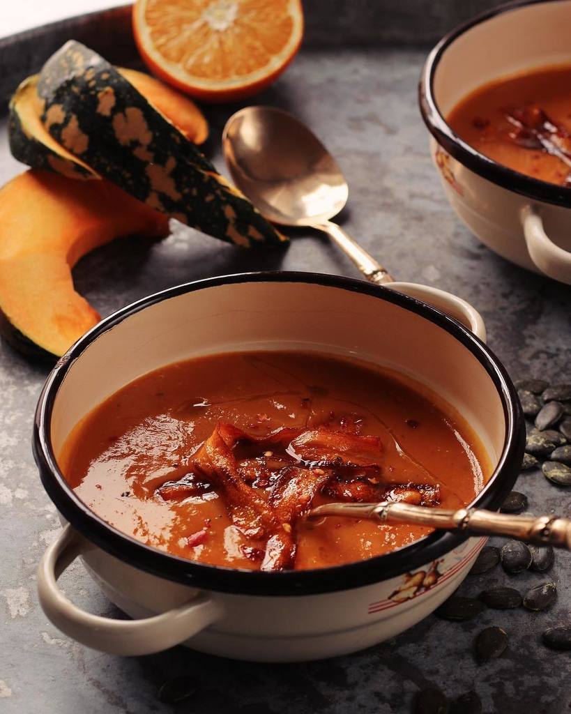 coolinariblog's tweet photo. #recept na Miskinu tekvicovu polievku s pomarancom najdete na nasom blogu. Vonku snezi a je #zima a tato #polievka vas urcite zahreje. Hlavne ked ju doplnite o #vlocky #chilli ako my.
#coolinari #foodblog #foodphotography #food #foodie #foodlover #foodb… https://t.co/DxPz1CXwvU https://t.co/gx0xoy6LBp