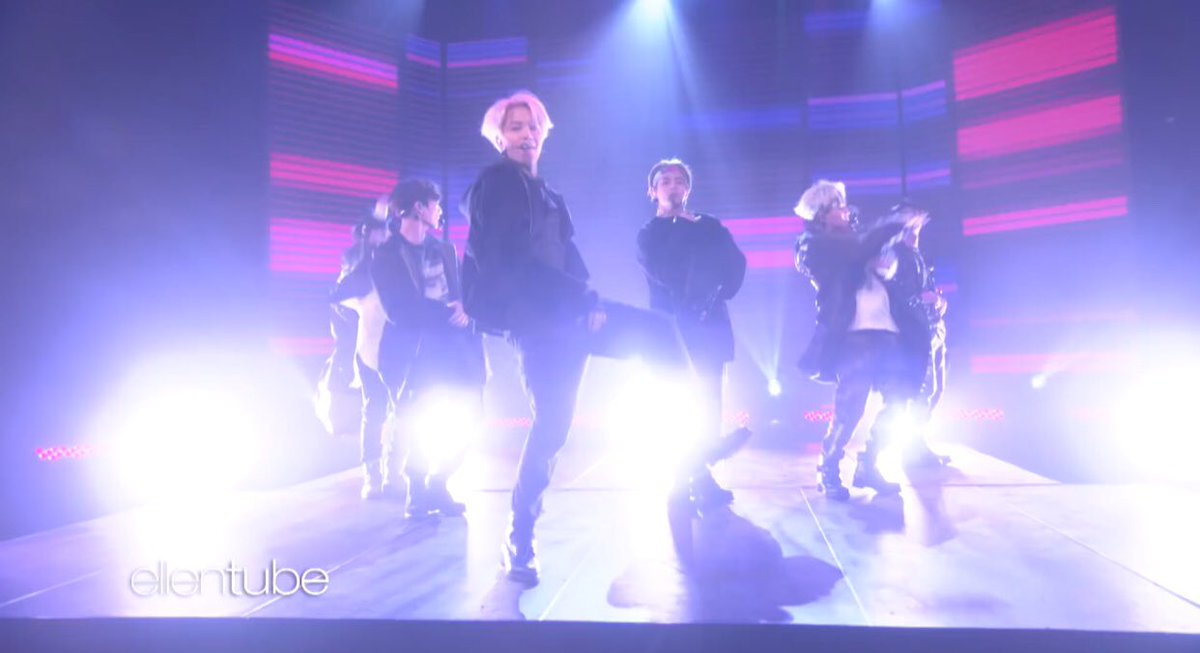 7_mimi71013's tweet photo. #방탄소년단 #BTS #BTSxDNA #jimin #jungkook #TheEllenShow @BTS_twt @TheEllenShow 짜란다 짜란다 짜란~다♥️ https://t.co/7WMoLXSIuz