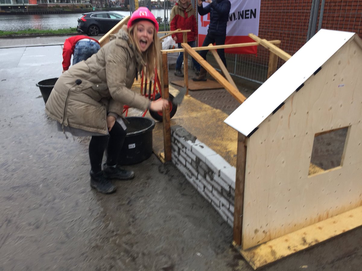 Begint <a href="/VanWijnenGroep/">Van Wijnen</a> een eigen metseltak, vakwerk #wildverband? <a href="/KikiOngering/">Kiki</a> @Rij1981 <a href="/kilian_knijn/">Kilian knijn</a>