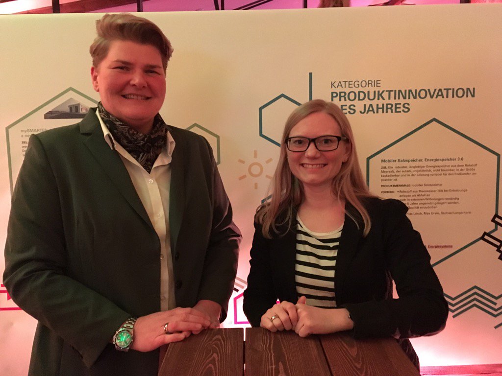 tuevnord's tweet photo. Wir freuen uns auf die Verleihung der #GermanRenewablesAwards im schicken #Deck10 in #Hamburg. Gleich geht's los. https://t.co/Eu0JMl7tCb