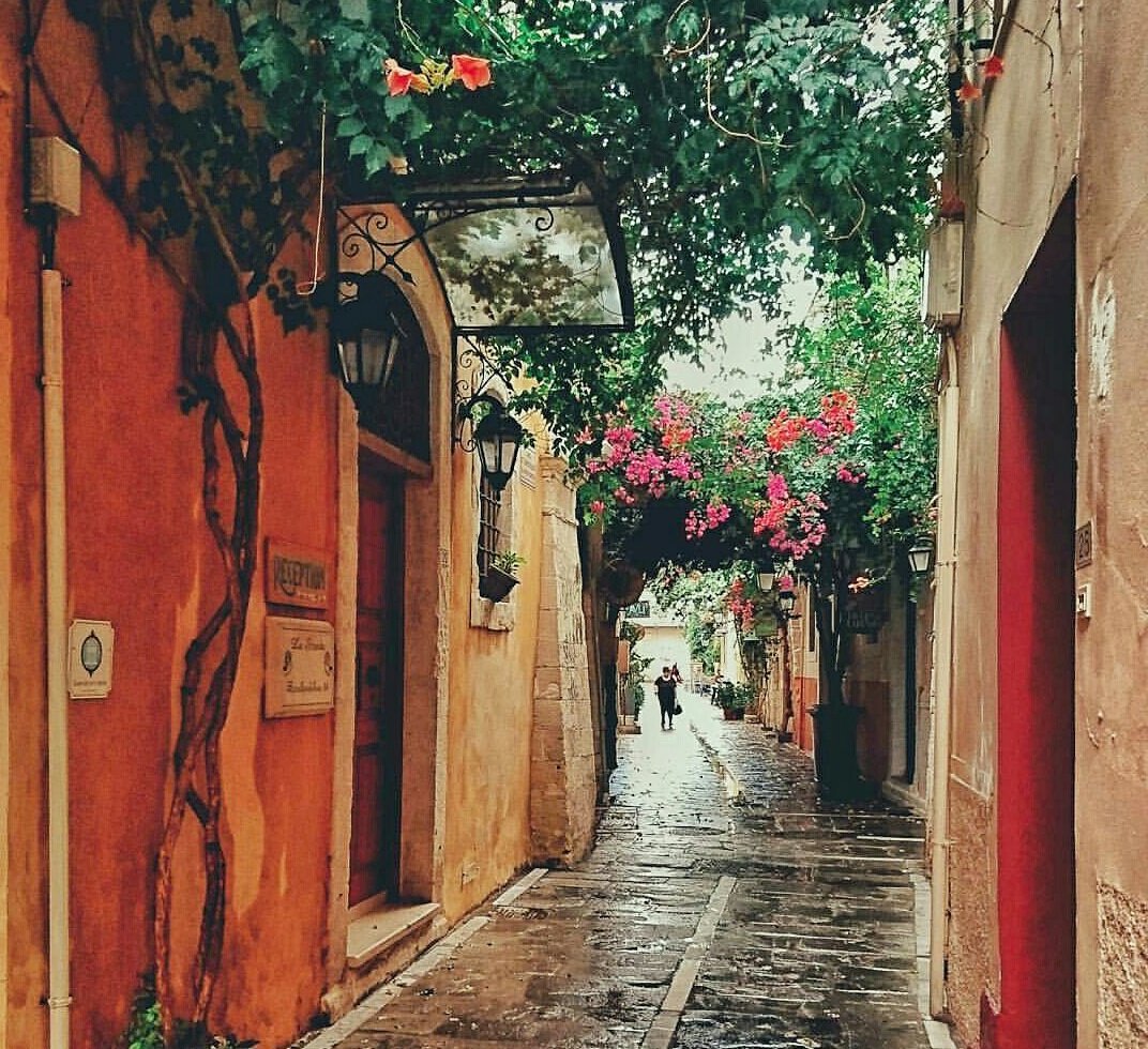 Autumn in Rethymno🍁
Photo by IG@easy.eatin👍#crete #greece #rethymno #autumn #autumn2017 #beautiful #travel #photography #amazing #city #traveling #potd #autumnmood #loveit #likeit

Please like and share❤
