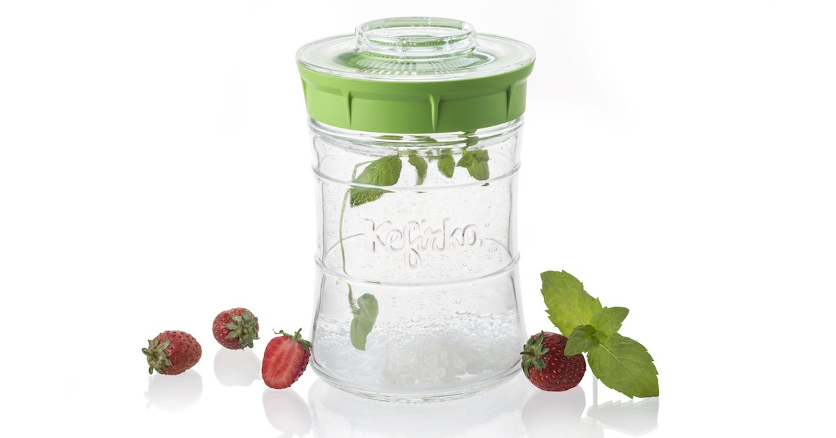 Fermenting Water Kefir?
A natural alternative to soft drinks or soda. Just add your favourite fruit to get some flavour. 
 ⏩Read more on new blog post: ow.ly/Cay730gUPpb 
#kefir #water_kefir #probiotic #fermentation