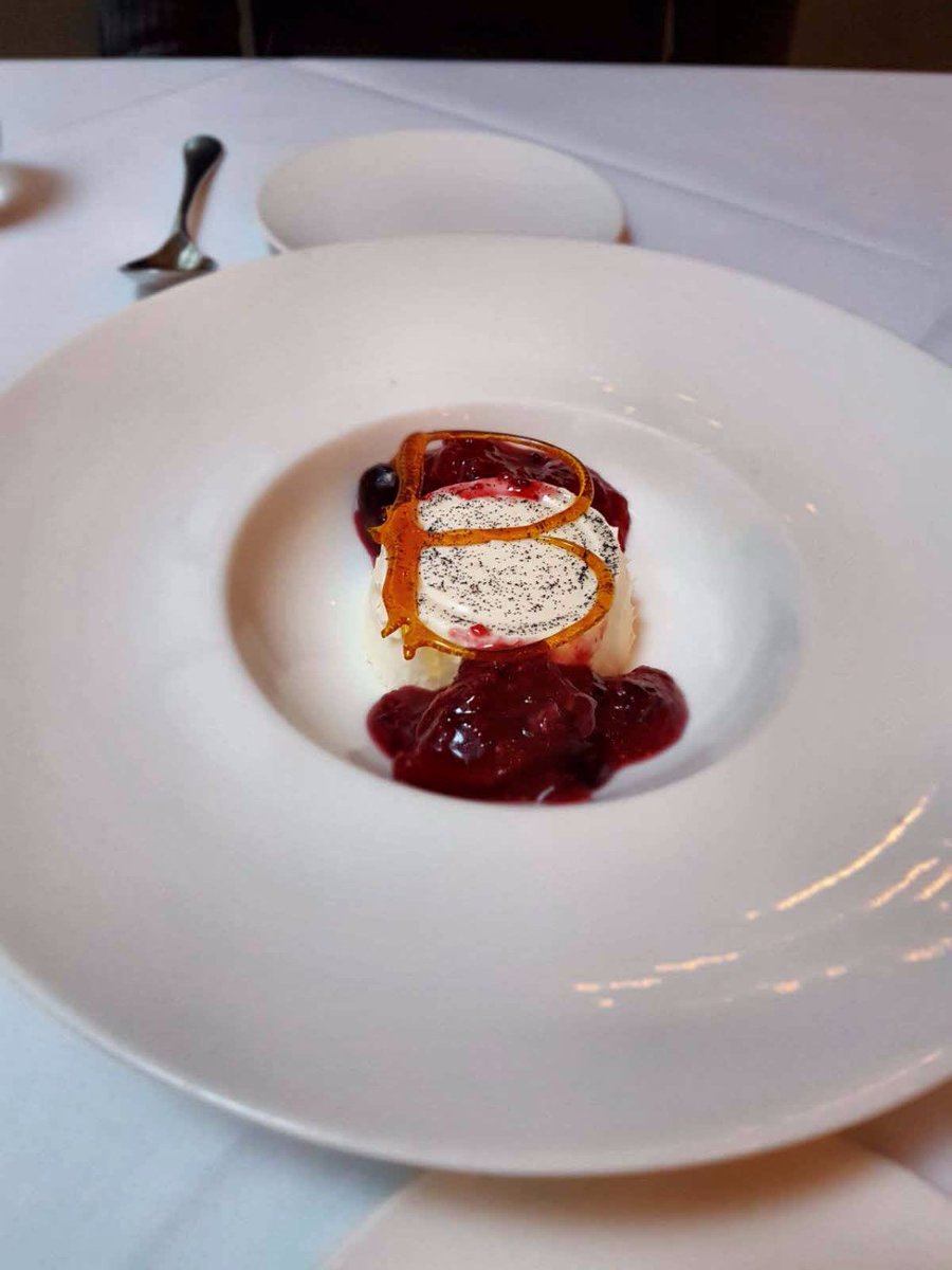 bluonpark's tweet photo. Better save some room for some Panna Cotta. https://t.co/JNJazMLyxk
