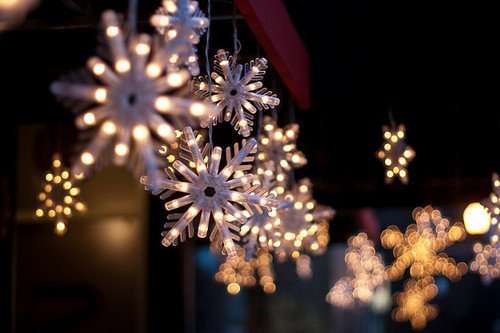 Where are some of the best holiday light displays in the Dallas area? Check out the list goo.gl/DmaFbC #holidaylights #christmaslights #365daysofdallas