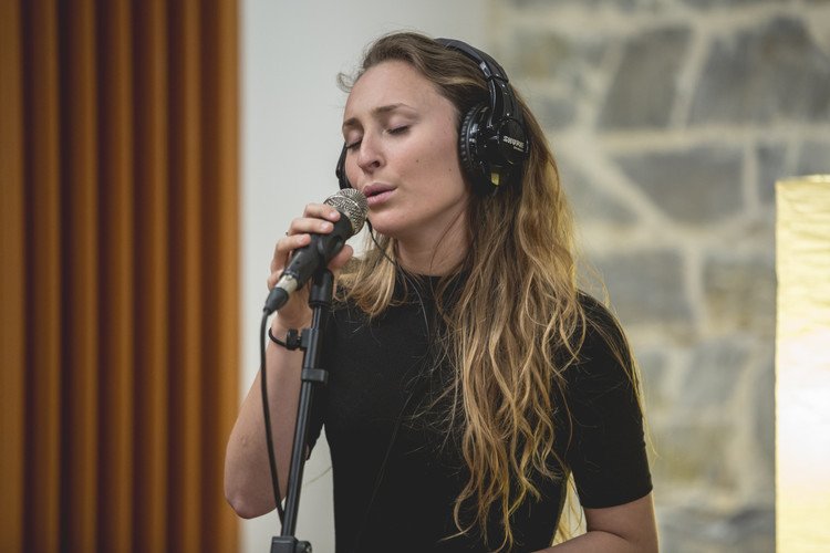 MovistarXtra's tweet photo. Mañana @EstupidaErikah y @MarionHarper_ serán las bandas que descubriremos en @MenuStereo 🎼🥁🎻#MenuStereo https://t.co/Vdnj6RNjYK
